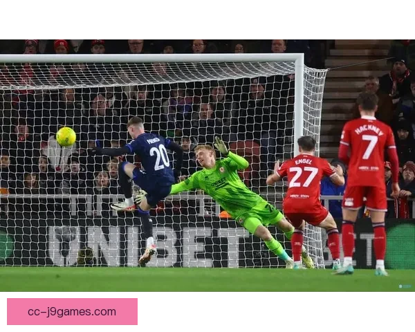 吉达国民豪掷重金从布伦特福德签下英格兰前锋伊万托尼冲击新赛季