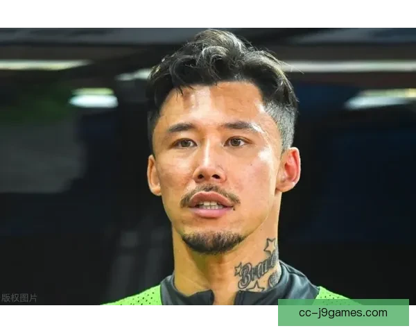 张琳芃因失误宣布退出国家队后收回决定并继续效力上海海港